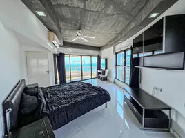 3 Bedroom Condo for sale at Metro Jomtien Condotel, 