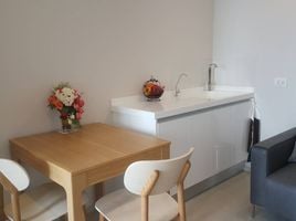 2 Schlafzimmer Appartement zu vermieten im Noble Ploenchit, Lumphini