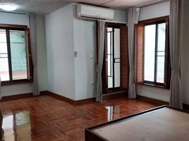 3 Bedroom Apartment for rent at Vanicha Park Langsuan, Lumphini