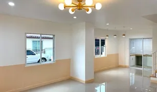 3 chambres Maison de ville a vendre à Lam Luk Ka, Pathum Thani K.C. Cluster Nimit-Mai