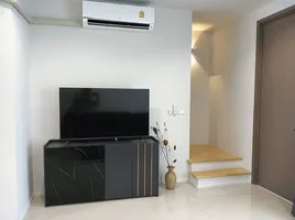 3 Bedroom Townhouse for sale at Nue Connex House Don Mueang, Sanam Bin