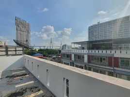 4 Schlafzimmer Reihenhaus zu vermieten in Bang Phongphang, Yan Nawa, Bang Phongphang