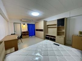 Studio Condo for sale at Studio One Zone Condo, Phlapphla, Wang Thong Lang