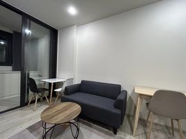 1 Bedroom Condo for rent at XT Huaikhwang, Din Daeng, Din Daeng