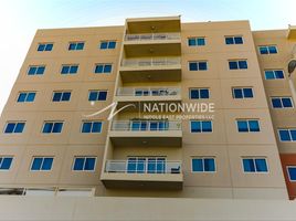 2 बेडरूम अपार्टमेंट for sale at Tower 10, Al Reef Downtown, अल रीफ, अबू धाबी,  संयुक्त अरब अमीरात