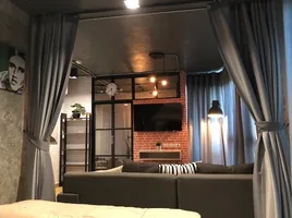 1 Schlafzimmer Wohnung zu vermieten im The Light Newyork, Bang Chak, Phra Khanong