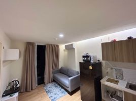 1 Schlafzimmer Wohnung zu vermieten im Modern Condo Bangplad-Charan79, Bang Phlat