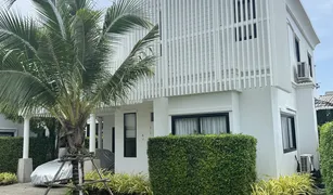 Вилла, 3 спальни на продажу в Чернг Талай, Пхукет Bee Villa Wellness Resort Phuket