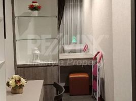 2 Bedroom Apartment for rent at Edge Sukhumvit 23, Khlong Toei Nuea, Watthana