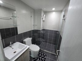 2 Schlafzimmer Appartement zu vermieten im Ideo Mobi Charan Interchange, Bang Khun Si