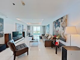 2 Bedroom Apartment for sale at The Oleander, Khlong Toei Nuea, Watthana