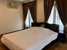 3 Bedroom Apartment for sale at Wattana Suite, Khlong Toei Nuea, Watthana, Bangkok