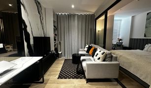 Кондо, 1 спальня на продажу в Khlong Toei, Бангкок FYNN Asoke Sukhumvit 10