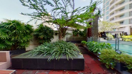 Virtueller Rundgang of the Communal Garden Area at Sathorn Prime Residence