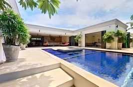 3 bedroom Villa for sale in Chon Buri, Thailand