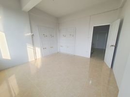 4 Bedroom Townhouse for sale in Nonthaburi, Bang Si Mueang, Mueang Nonthaburi, Nonthaburi