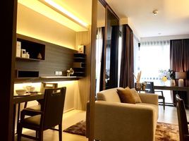 1 Bedroom Condo for sale at Urbitia Thong Lo, Phra Khanong