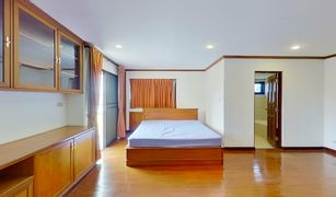 Khlong Tan Nuea, ဘန်ကောက် Le Premier 2 တွင် 3 အိပ်ခန်းများ ကွန်ဒို ရောင်းရန်အတွက်