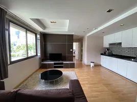 1 Schlafzimmer Appartement zu vermieten im Nantiruj Tower, Khlong Toei