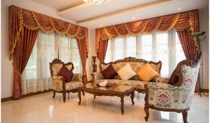 3 Bedrooms Villa for sale in Bang Chalong, Samut Prakan Lakewood Village