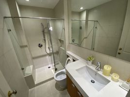 2 Bedroom Apartment for rent at Athenee Residence, Lumphini