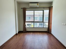 3 Schlafzimmer Reihenhaus zu verkaufen im Novo Ville Wongwaen-Bangyai, Lam Pho