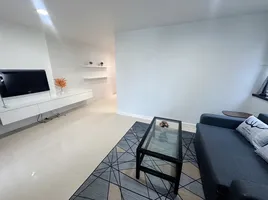 1 спален Кондо в аренду в 15 Suite, Khlong Toei Nuea