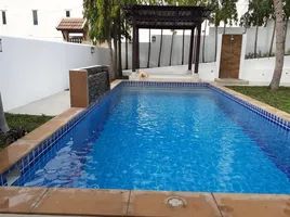 3 спален Вилла на продажу в Whispering Palms Resort & Pool Villa, Бопхут, Самуи