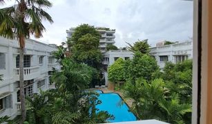 3 Bedrooms Townhouse for sale in Khlong Tan Nuea, Bangkok Prompak Gardens