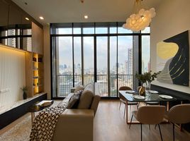 2 спален Кондо в аренду в Noble Around Sukhumvit 33, Khlong Tan Nuea, Щаттхана