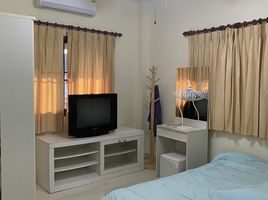 4 спален Дом на продажу в Baan Suan Neramit 5, Si Sunthon