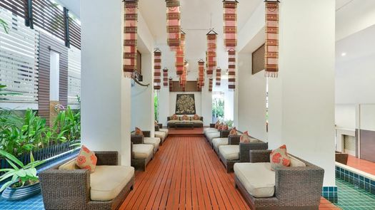 图片 3 of the Reception / Lobby Area at Centre Point Hotel Pratunam