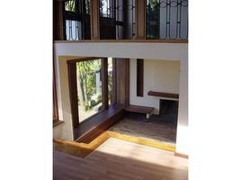 6 Bedroom House for sale at Valdivia, Mariquina