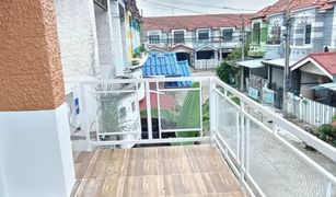 2 Bedrooms Townhouse for sale in Sai Noi, Nonthaburi Piya Wararom 2