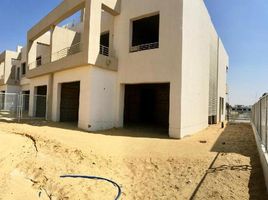 4 Bedroom Townhouse for sale at Palm Hills WoodVille, Al Wahat Road, 6 October City