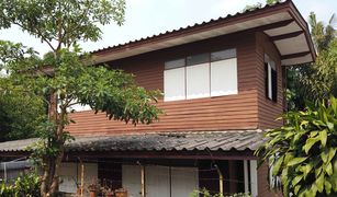 4 Bedrooms House for sale in Bang Lamphu Lang, Bangkok 