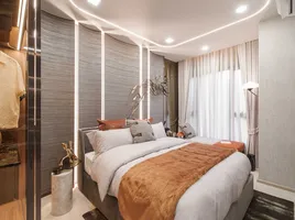 1 Schlafzimmer Wohnung zu verkaufen im Life Charoennakhon - Sathorn, Bang Lamphu Lang