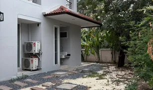 2 Schlafzimmern Haus zu verkaufen in Wang Thonglang, Bangkok Bangkok Villa