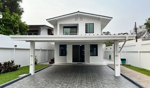 4 Bedrooms House for sale in Sam Sen Nai, Bangkok 