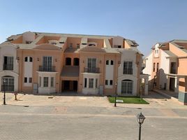 3 Schlafzimmer Villa zu verkaufen im Layan Residence, The 5th Settlement, New Cairo City