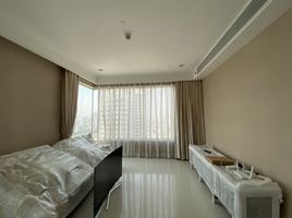 3 Schlafzimmer Wohnung zu vermieten im Q Langsuan, Lumphini