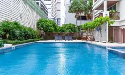 รูปถ่าย 3 of the Communal Pool at สาทร แกลเลอรี่ เรสซิเดนซ์