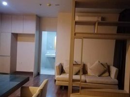 2 Bedroom Condo for sale at Chewathai Ramkamhaeng, Hua Mak