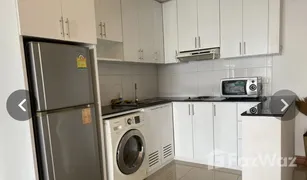 2 Schlafzimmern Wohnung zu verkaufen in Khlong Toei, Bangkok Monterey Place