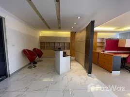 108 SqM Office for rent at Monterey Place, Khlong Toei
