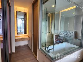 1 спален Квартира в аренду в The Esse Asoke, Khlong Toei Nuea