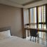 1 chambre Condominium à louer à , Khlong Toei Nuea