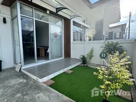 2 Habitación Adosado en alquiler en Garden Place Village, Thep Krasattri, Thalang, Phuket, Tailandia