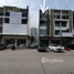  Здания целиком на продажу в Fifth Avenue Ladkrabang, Lam Pla Thio