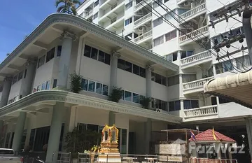 Jomtien Thip Condotel in Nong Prue, Pattaya